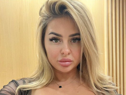 marina juicy blonde