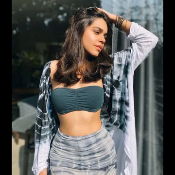 naila grewal hot