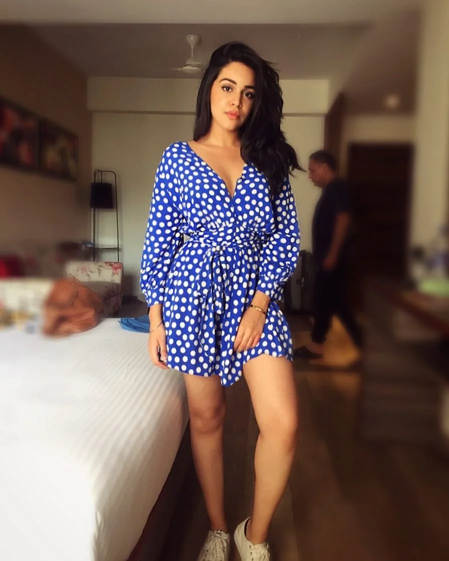 naila grewal boobs