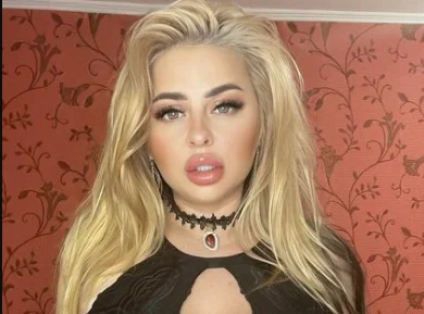 marina juicy blonde